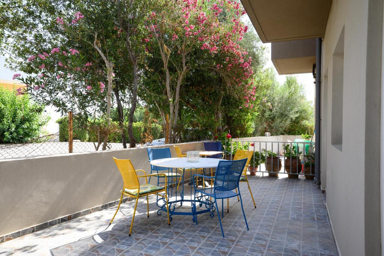 Walk 2 The Beach; Ammoudara Apts Gazi Luaran gambar